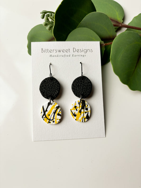 Black and Yellow Splatter Print: Organic Circles